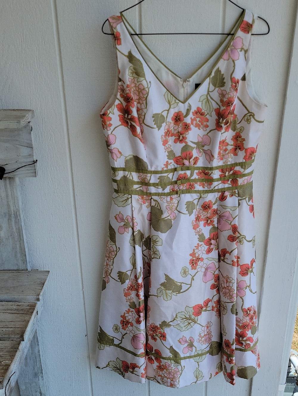 Positive Attitude Floral V-Neck Sleeveless Dress in White, Coral and Olive